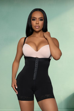 Load image into Gallery viewer, Cinch Me In Bodyshaper