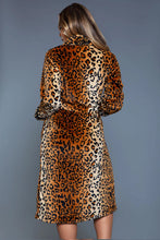 Load image into Gallery viewer, Luxurious Leopard Print Plush Robe – Ultimate Comfort & Style | Perfect for Cozy Lounging
