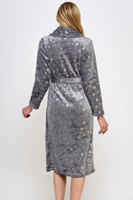 Load image into Gallery viewer, Estelle Metallic Star Print Plush Robe