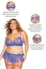 Load image into Gallery viewer, Eyelash lace and satin bra set